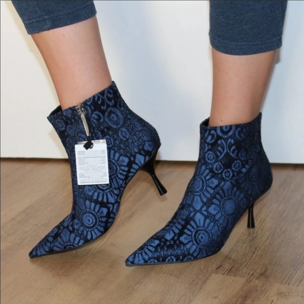 ZARA - ANKLE BOOTIE - Picture 8 of 8